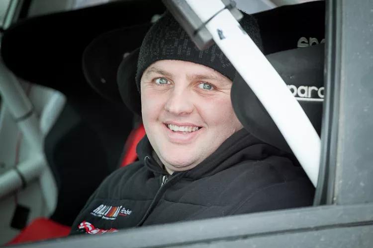 Mariusz Stec kierowca rajdowy portret rajdy samochodowe foto STEC Motorsport