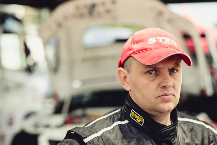 Mariusz Stec portret rajdy samochodowe foto STEC Motorsport